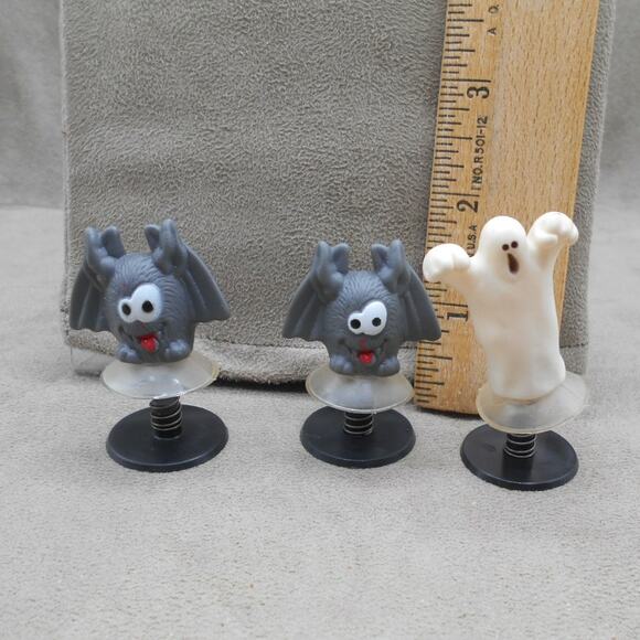 Vintage Halloween Spring Ups Jumping Mini Toy Pop-Up Lot: Ghost and Bats - Picture 3 of 7